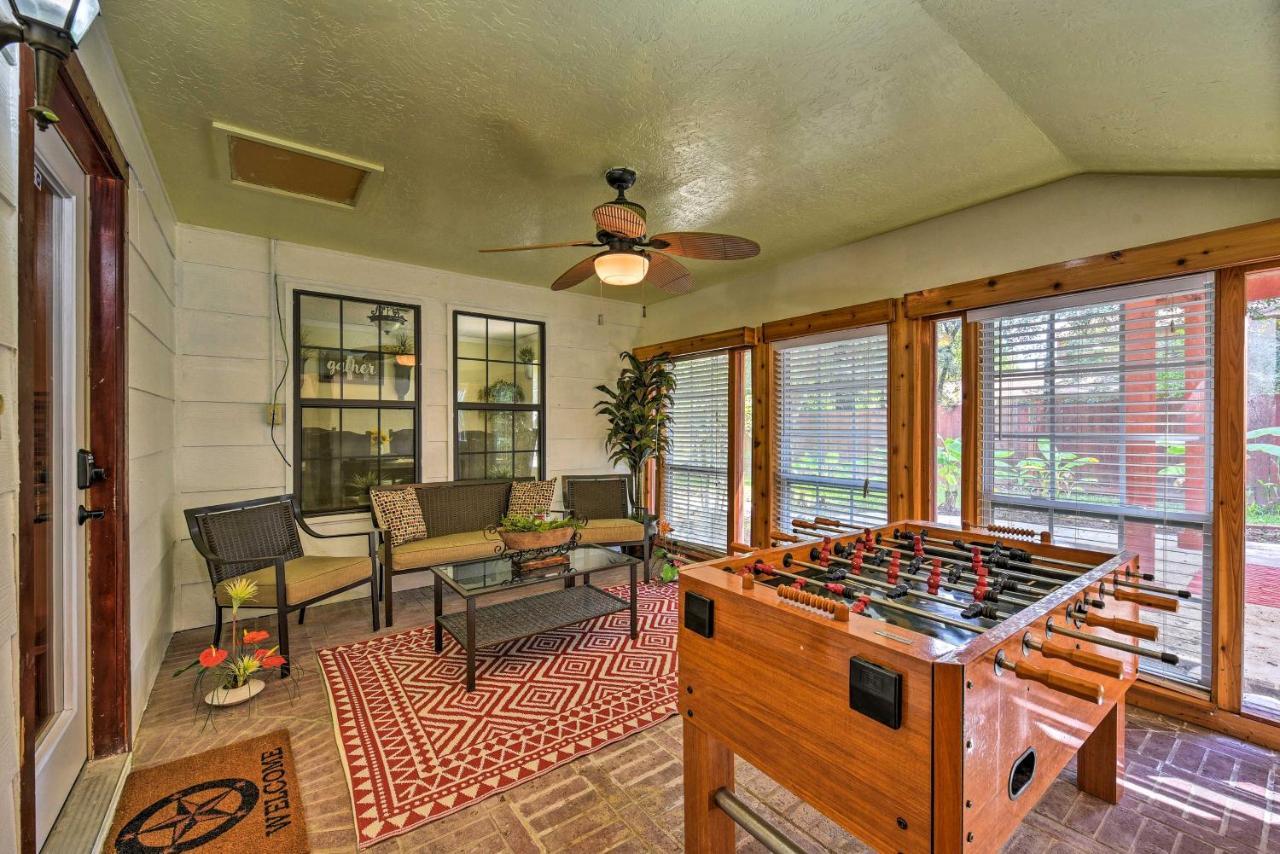 Spacious Conroe Home With Foosball And Pool Table! المظهر الخارجي الصورة