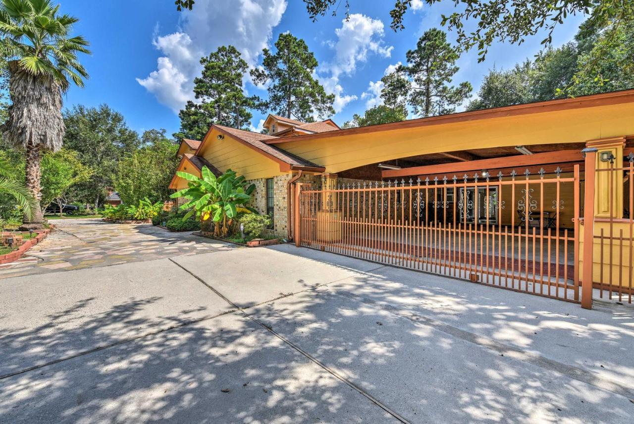 Spacious Conroe Home With Foosball And Pool Table! المظهر الخارجي الصورة